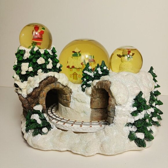 San Francisco Music Box Co Snowglobe Rotating Train Winter Wonderland Video - Picture 4 of 11